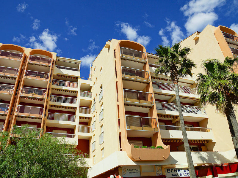 Apartment Le Capitole.7 Fréjus Buitenkant foto